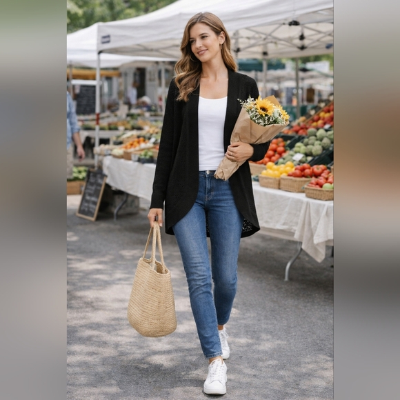 LC Lauren Conrad Sweaters - LC Lauren Conrad Black Cardigan Lightweight Rounded Hem Casual Layering